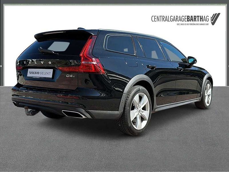 Volvo  Cross Country 2.0 D4 AWD
