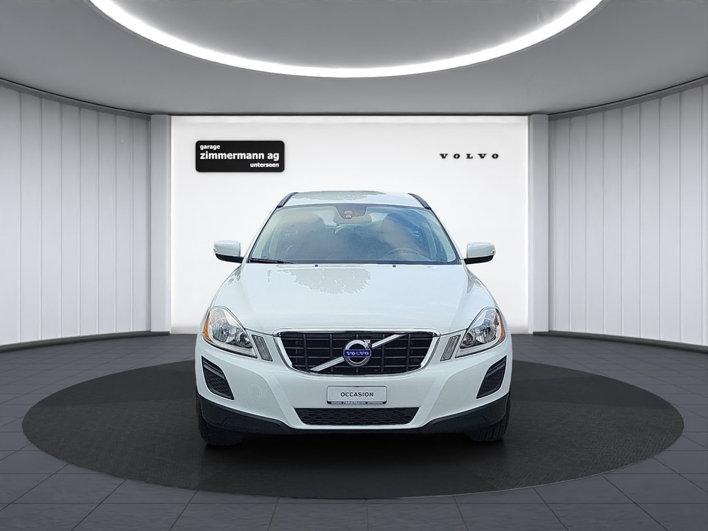 Volvo  2.4 D4 Momentum AWD S/S