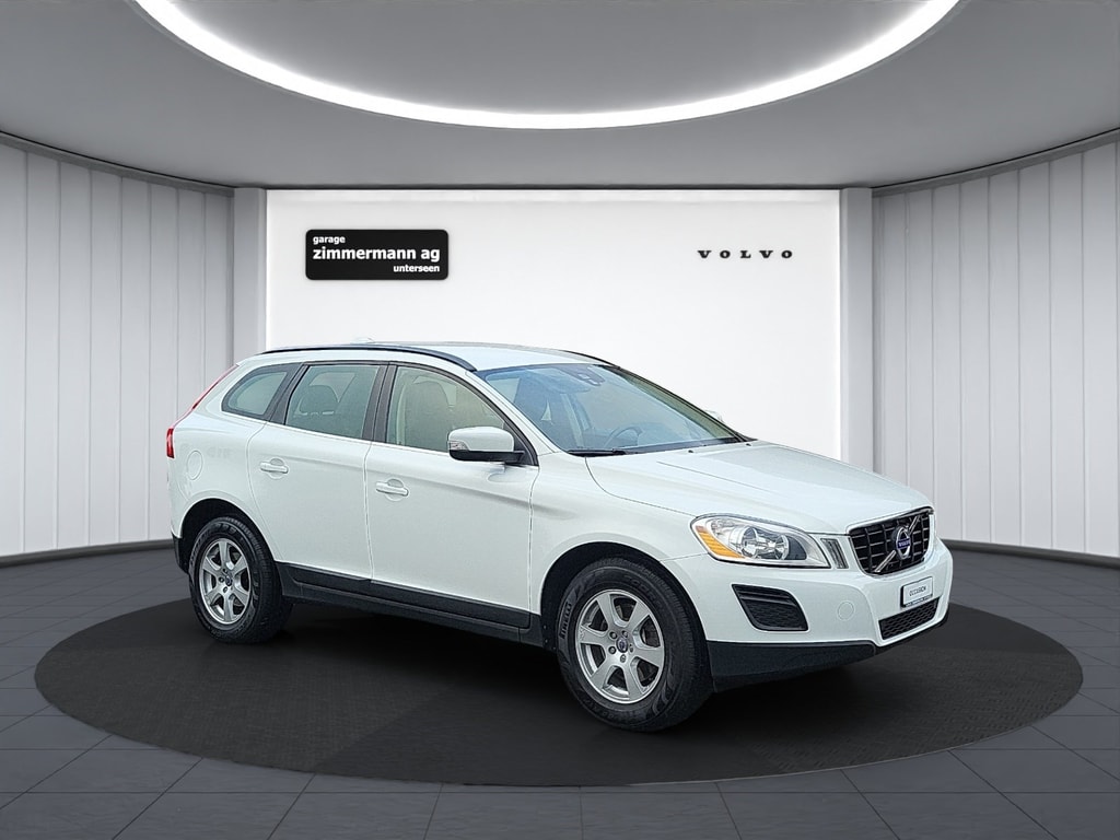 Volvo  2.4 D4 Momentum AWD S/S