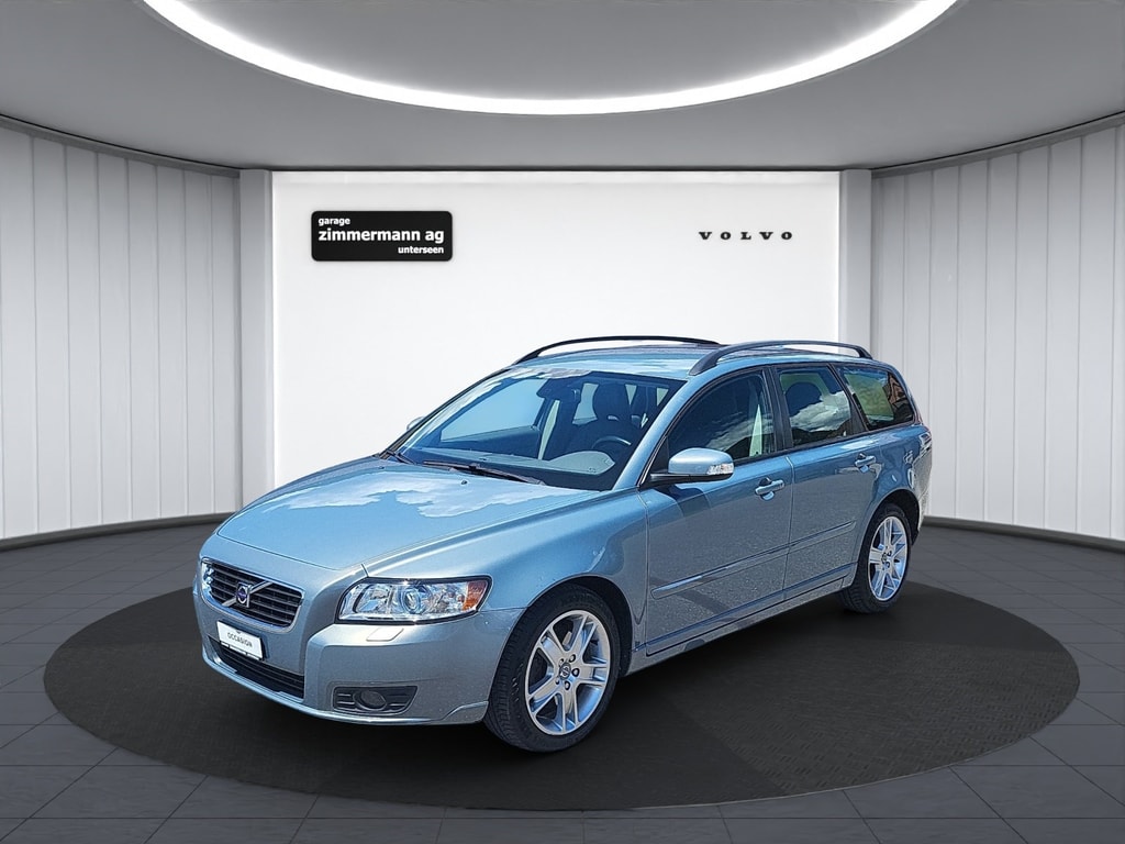 Volvo  2.0 D Summum