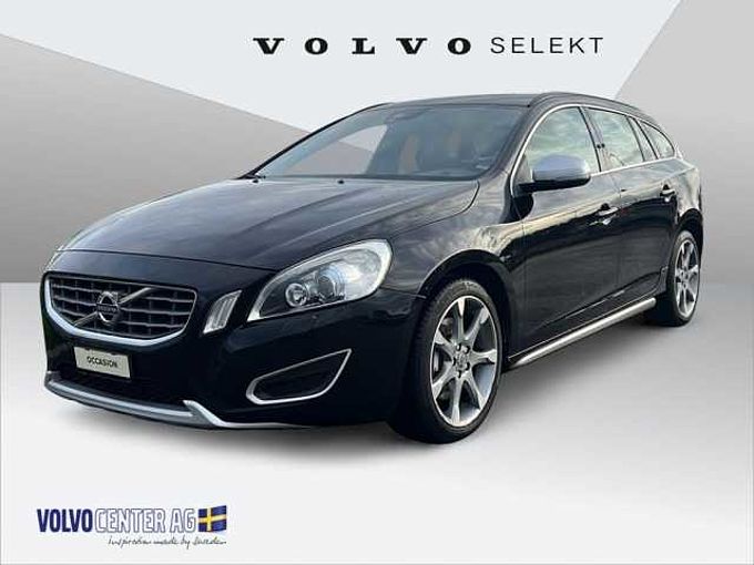 Volvo V60 2.4 D4 Momentum AWD