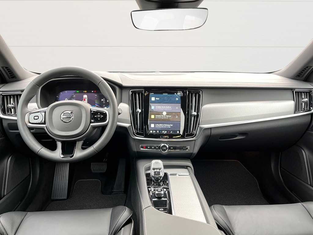 Volvo  Cross Country 2.0 B5 Plus AWD