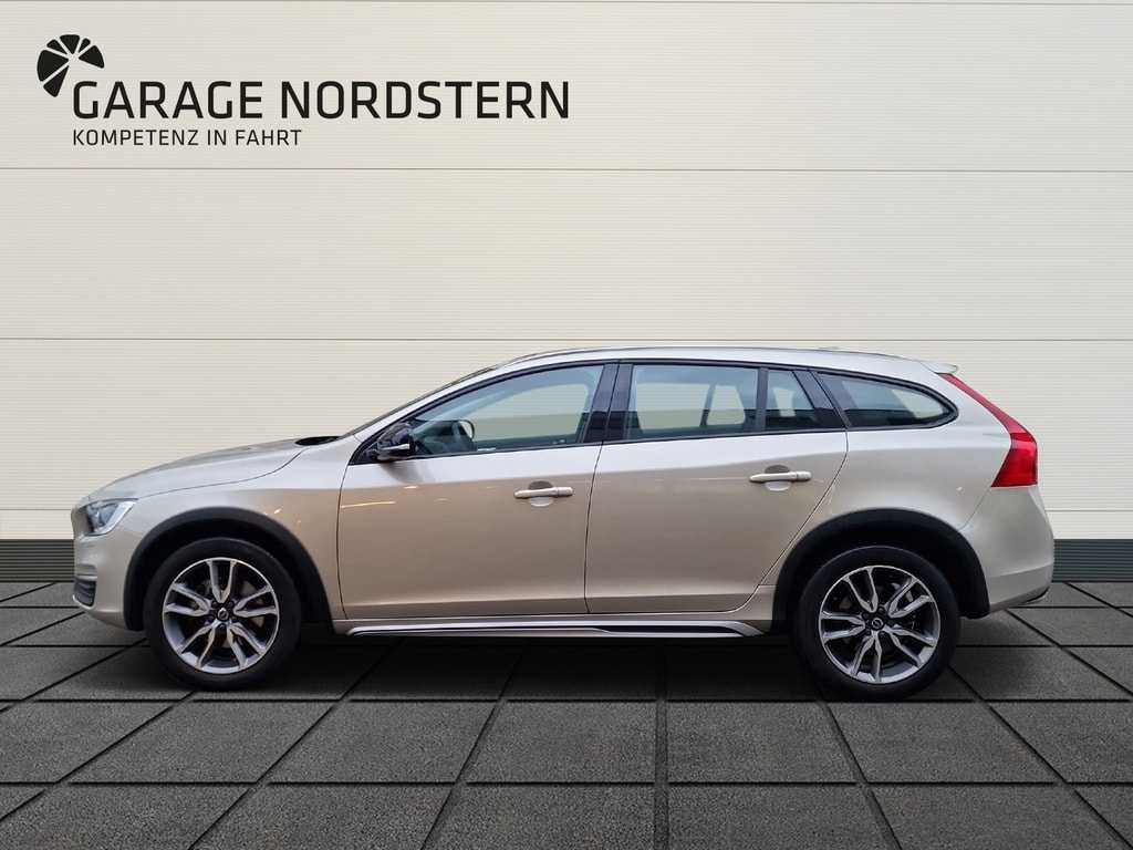Volvo  Cross Country 2.4 D4 Executive AWD S/S