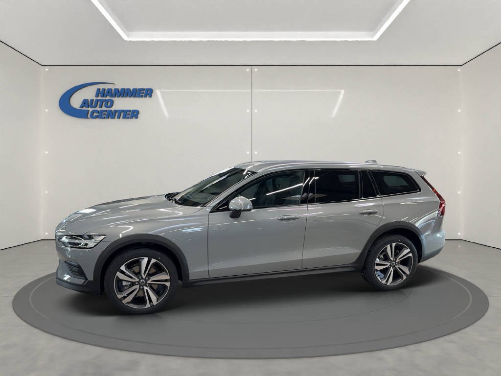 Volvo  Cross Country 2.0 B4 Plus