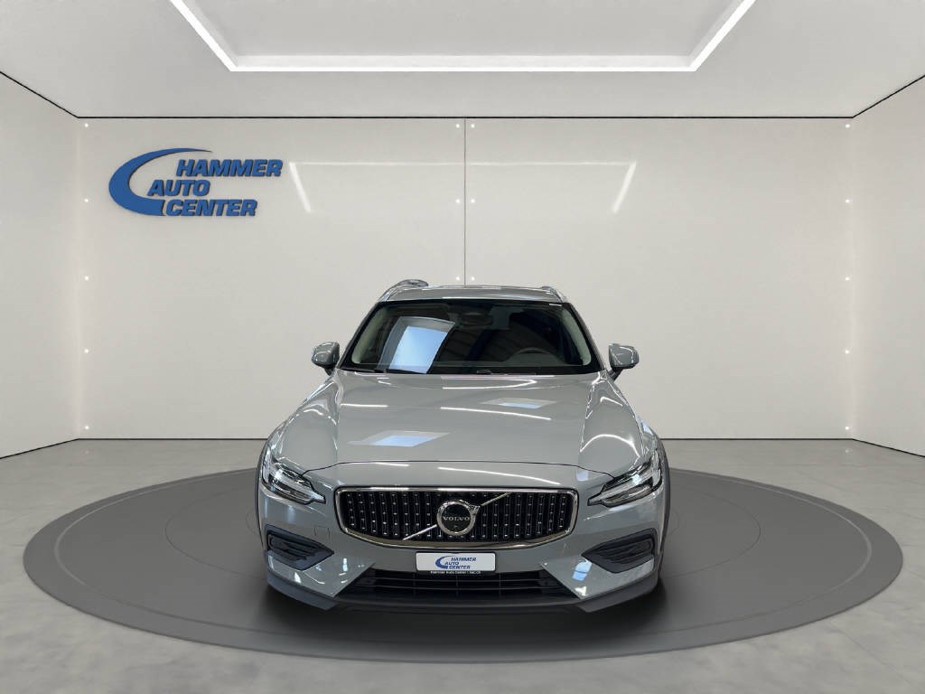 Volvo  Cross Country 2.0 B4 Plus