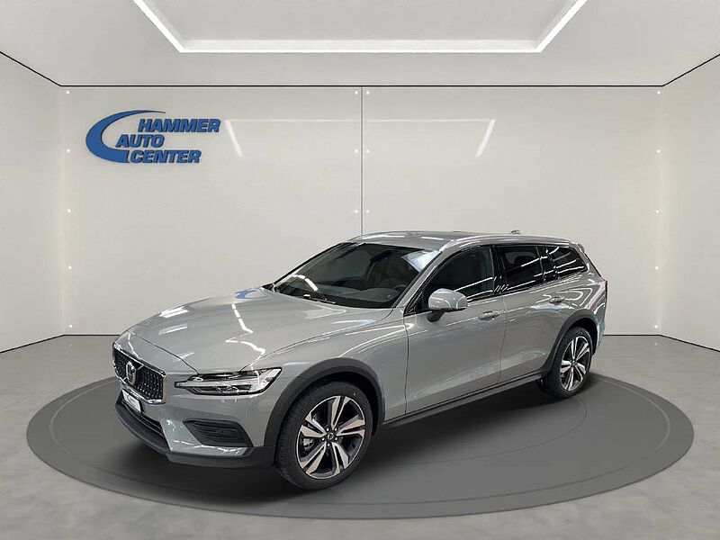 Volvo  Cross Country 2.0 B4 Plus