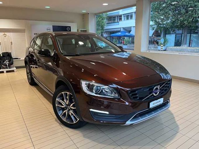 Volvo V60 Cross Country T5 AWD Summum Geartronic