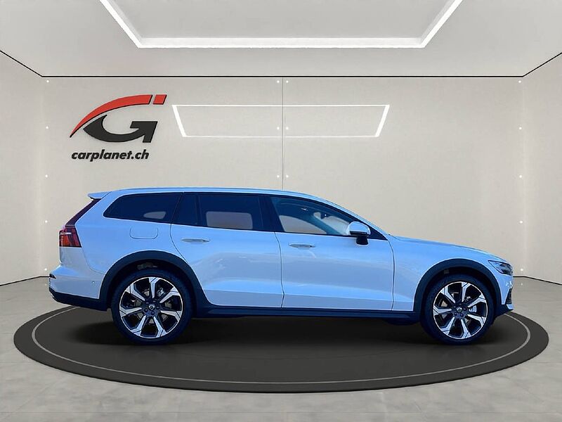 Volvo  Cross Country 2.0 B4 Ultimate AWD